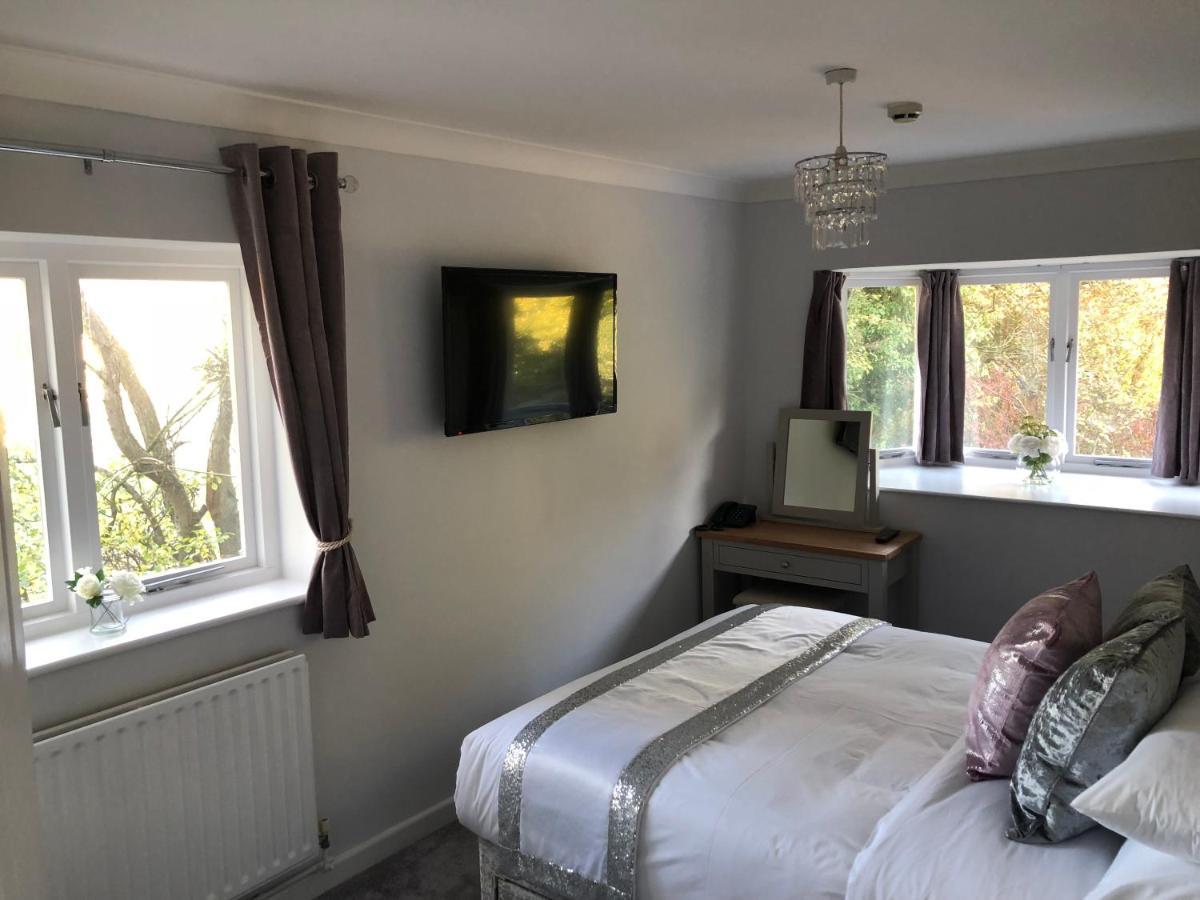Old Hunters Lodge Whipsnade Limited Exterior foto
